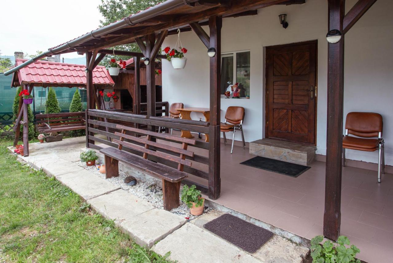 Casa De Vacanta Armi Molidu Exteriér fotografie